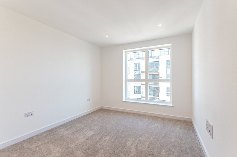 Property image 3 for Greenleaf Walk, Ealing, London (UB1)